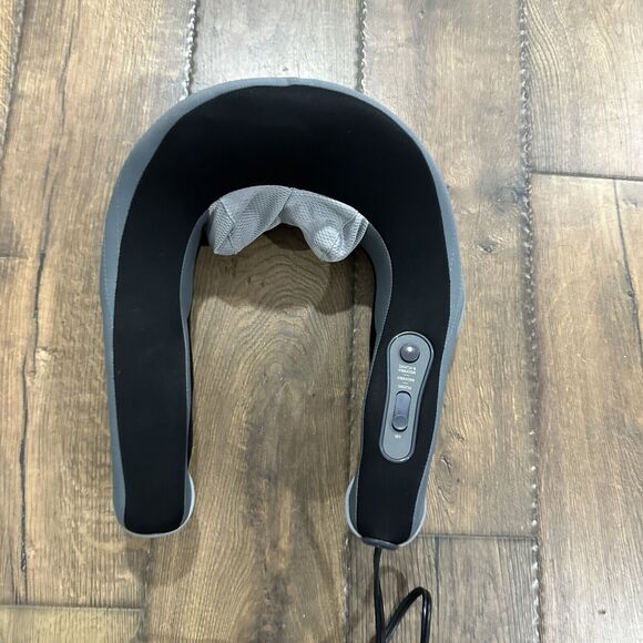 Homedics (Model NMS-350) Neck Massager Shiatsu and Vibration With Heat - Picture 7 of 7